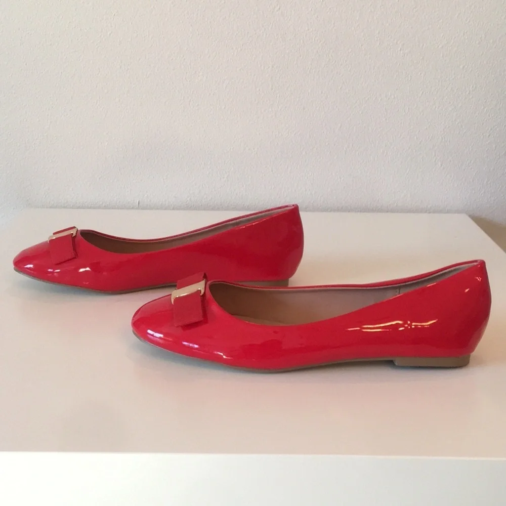 New WB Woman’s Journee Collection Red Patent Leather Ballet Flats